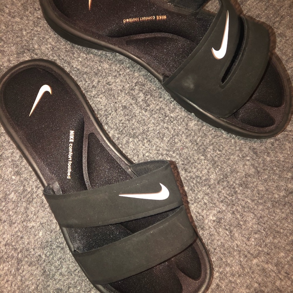 Nike slides